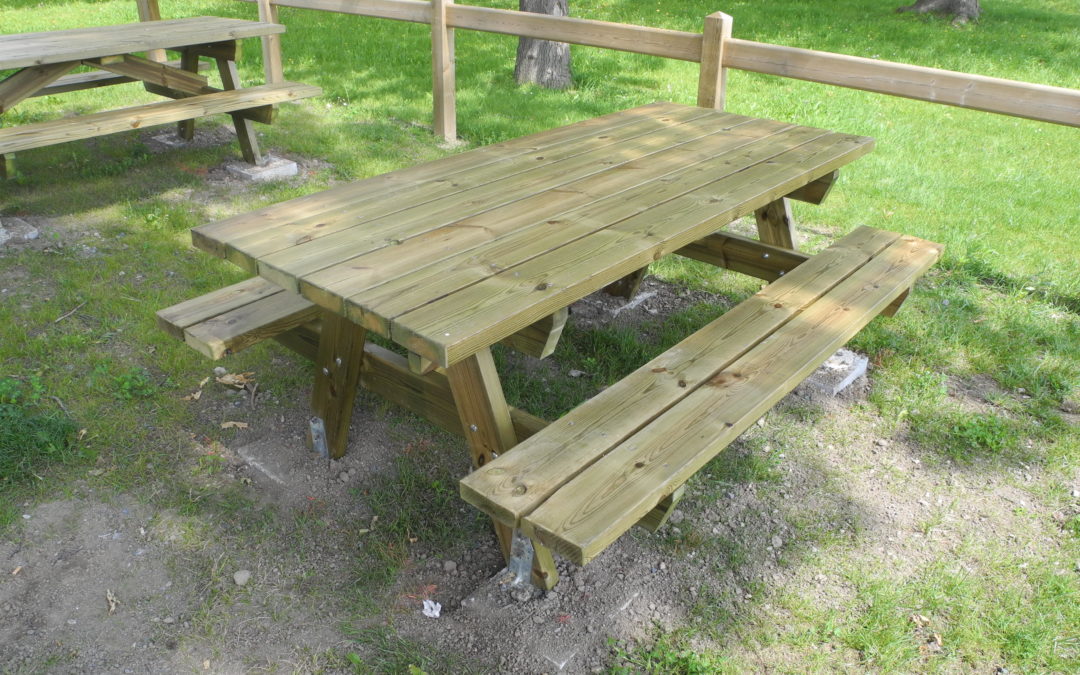 Fabrication de tables de pique-nique