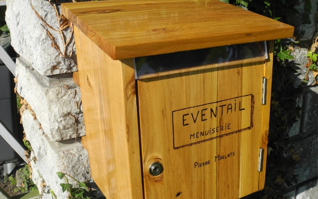 Ce que l’avenir vous promet La Poste vous l’apporte.