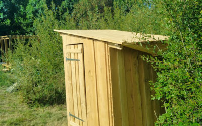 Toilettes sèches en bois de cèdre